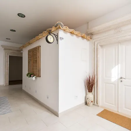 Guest house Eden Old Town 3*