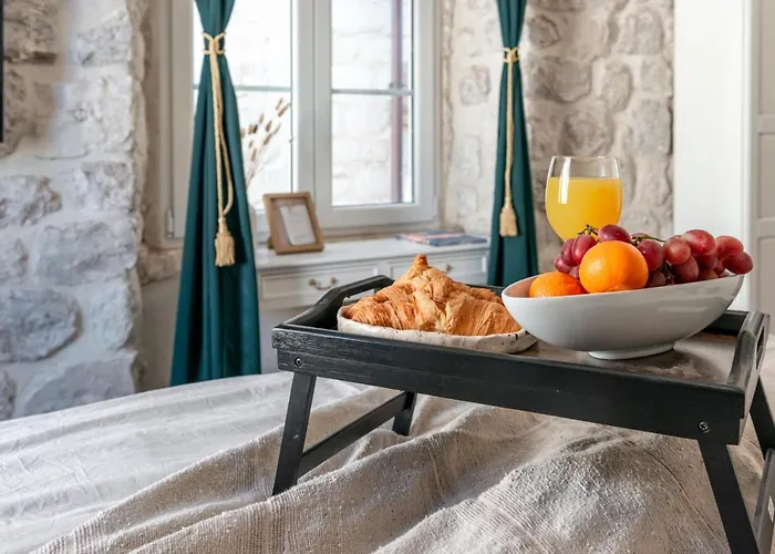 Pensionat Eden Old Town 3*