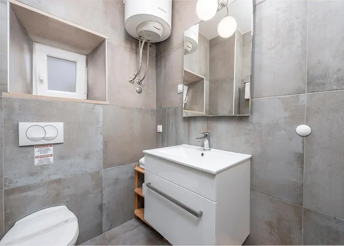 Eden Old Town Pensionat 3*