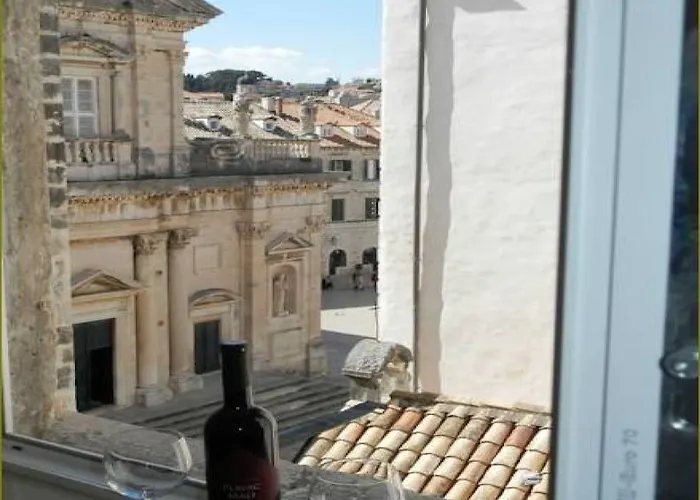 Eden Old Town Pensionat 3*