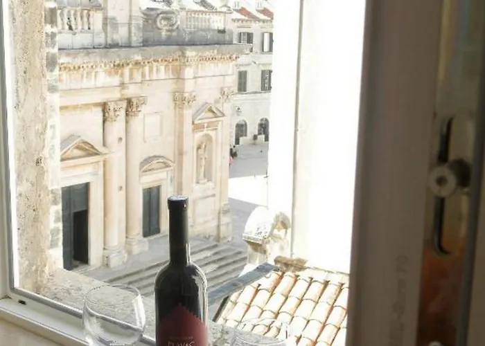 Eden Old Town Pensionat 3*