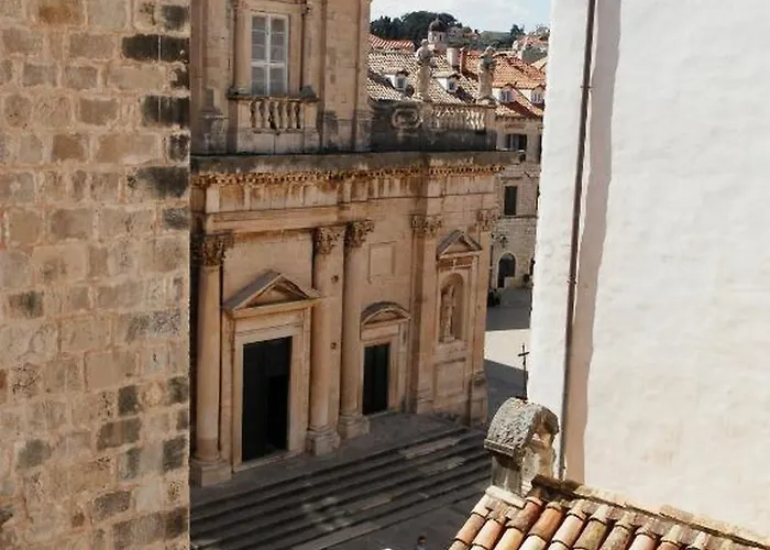 Eden Old Town Pensionat 3*