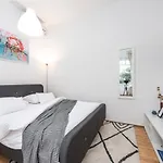 Eden Old Town Guest house 3*