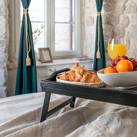Gostinjska kuća Eden Old Town 3*
