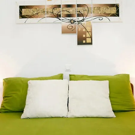 Eden Old Town Guest house 3*